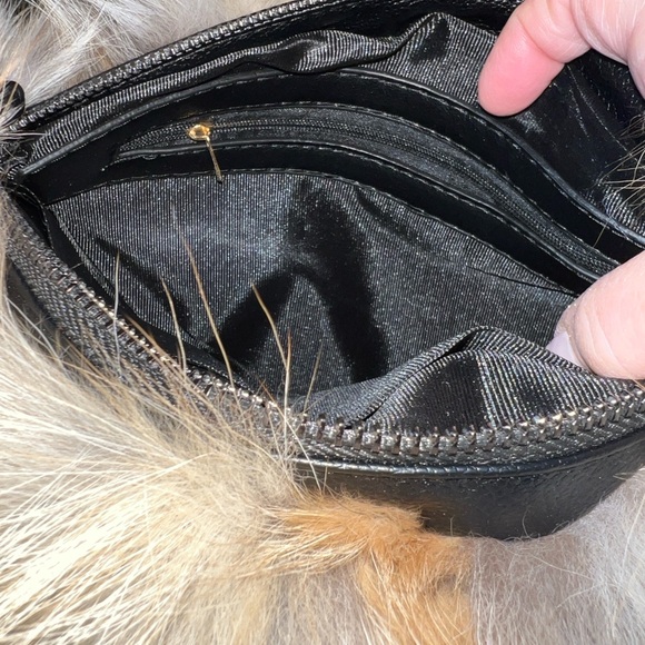 Bugatelli ~NWT Red Fox Fur Crossbody Bag Winter Luxe - Picture 6 of 9